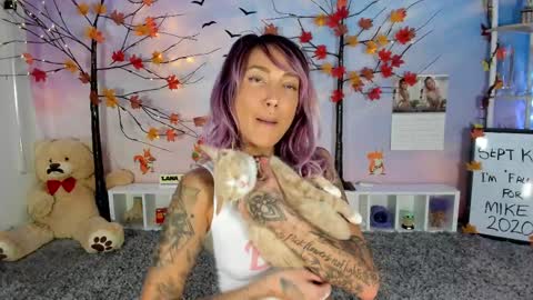 Lana Del Bae online show from September 10, 2025, 2:11 am