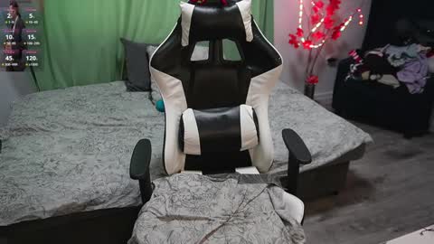 Kay online show from December 5, 2024, 9:39 am