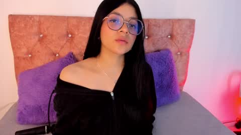 ... .          . ... online show from February 3, 2025, 12:14 pm