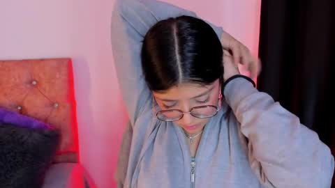 ... .          . ... online show from February 21, 2025, 12:06 pm