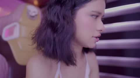 Lana online show from October 11, 2025, 2:59 pm