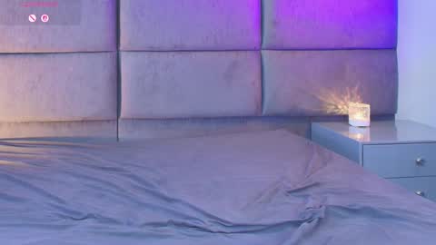 valentino moon online show from June 5, 2026, 6:52 am
