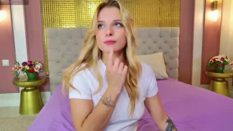 Lana online show from September 11, 2025, 9:20 am