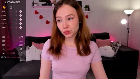 Snapshot of lanablu_ chatting on October 4, 2025, 2:42 am Lana online show from October 4, 2025, 2:42 am