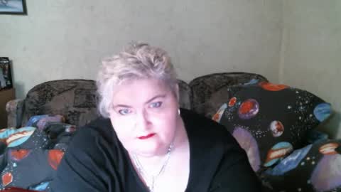 lanacat555 online show from February 1, 2025, 8:16 pm