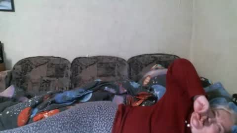 lanacat555 online show from February 4, 2025, 3:26 pm