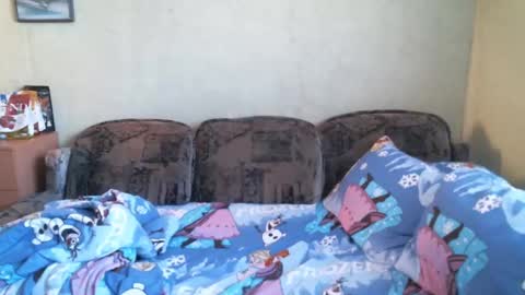 lanacat555 online show from February 10, 2025, 1:01 pm