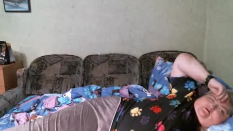 lanacat555 online show from February 14, 2025, 6:40 pm