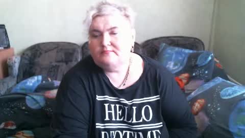 lanacat555 online show from February 24, 2025, 9:53 am