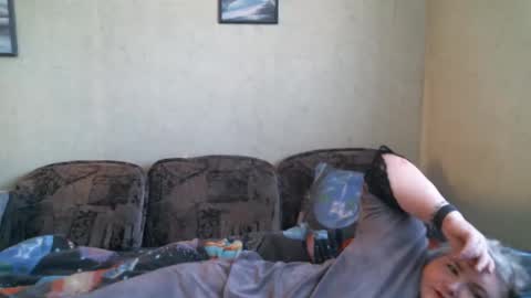 lanacat555 online show from February 24, 2025, 12:59 pm