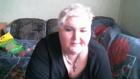 lanacat555 online show from March 4, 2025, 10:35 am