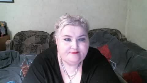 lanacat555 online show from March 4, 2025, 10:16 pm