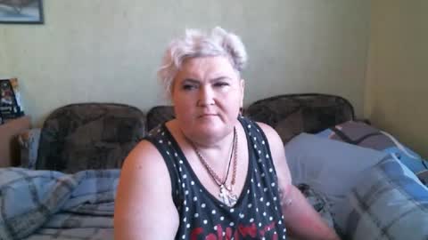 lanacat555 online show from September 22, 2025, 1:24 pm