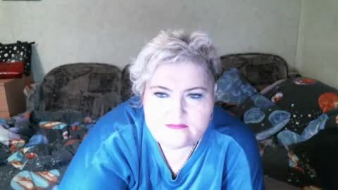 lanacat555 online show from October 7, 2025, 9:56 pm