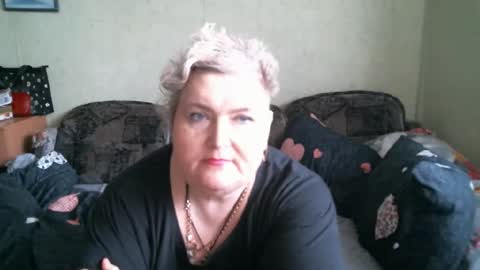 lanacat555 online show from November 10, 2025, 10:03 am