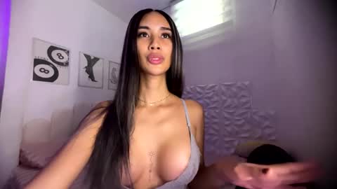 Snapshot of lanadel_hilton chatting on December 3, 2025, 11:03 pm Lana online show from December 3, 2025, 11:03 pm