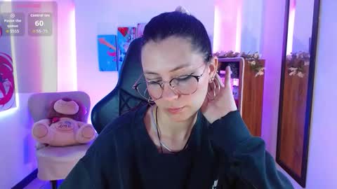 Alana Garcia  online show from January 14, 2026, 12:11 pm