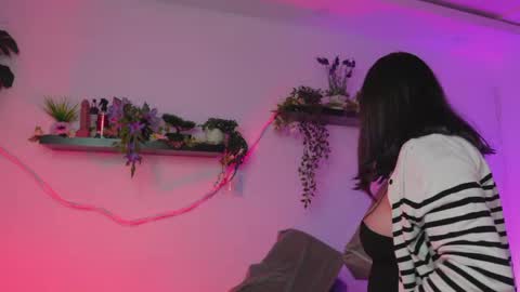 lanaherondale_ online show from June 2, 2026, 4:47 am