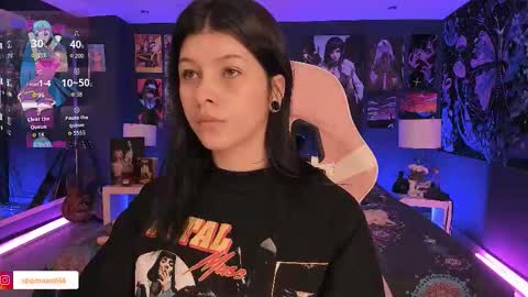 L A N A  online show from November 11, 2025, 1:44 pm