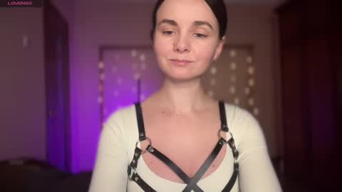 Lana online show from October 15, 2025, 8:20 pm