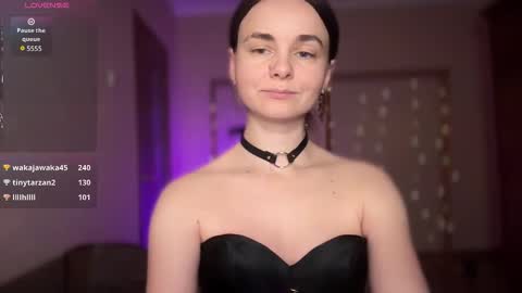 Lana online show from November 1, 2025, 10:01 pm