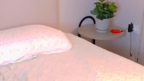 Lana online show from February 11, 2026, 8:14 pm