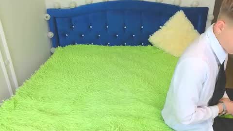 Lanny online show from October 18, 2025, 5:43 am