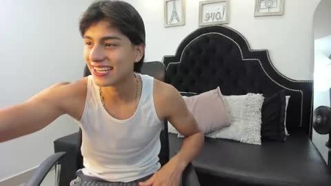 landercruz online show from October 18, 2025, 4:04 am