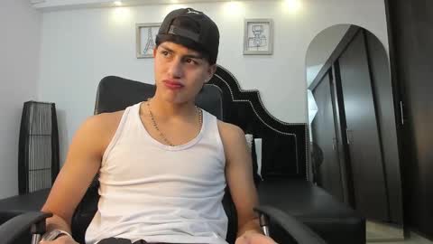 landercruz online show from October 31, 2025, 4:24 am