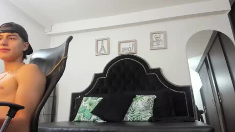 landercruz online show from November 7, 2025, 4:45 am