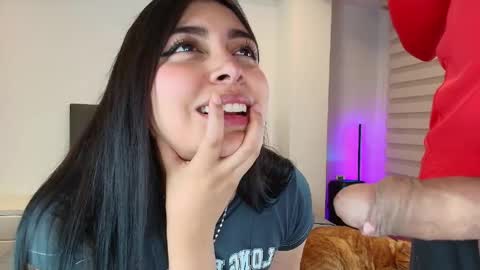 Valen and George online show from April 14, 2026, 2:39 am