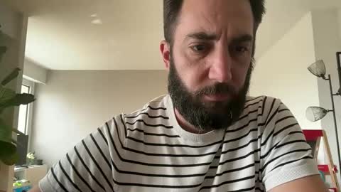 Snapshot of lanimalr chatting on April 2, 2026, 11:52 am Lanimal online show from April 2, 2026, 11:52 am