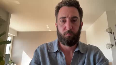 Snapshot of lanimalr chatting on April 9, 2026, 10:09 am Lanimal online show from April 9, 2026, 10:09 am