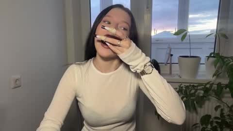 Sarah online show from March 1, 2026, 3:03 pm