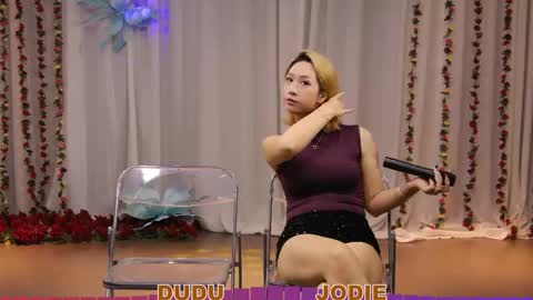 lankwaifong_cindy online show from April 9, 2026, 6:19 am