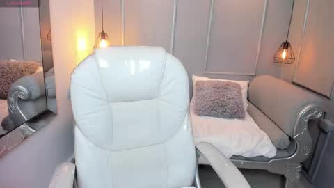 Snapshot of lanna18_ chatting on November 13, 2025, 11:42 am Lanna online show from November 13, 2025, 11:42 am