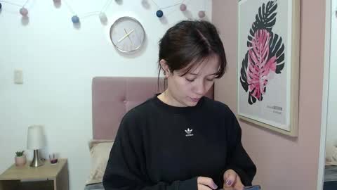 Snapshot of lanna_mills chatting on March 18, 2026, 1:25 pm Lanna online show from March 18, 2026, 1:25 pm