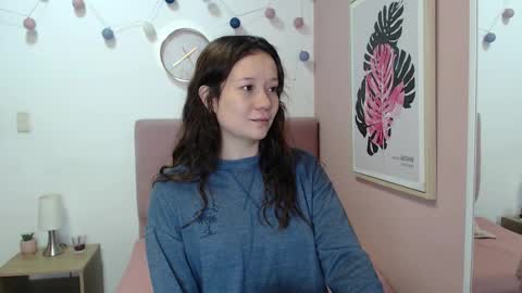 Snapshot of lanna_mills chatting on March 19, 2026, 1:26 pm Lanna online show from March 19, 2026, 1:26 pm