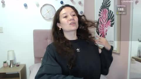 Snapshot of lanna_mills chatting on March 27, 2026, 1:22 pm Lanna online show from March 27, 2026, 1:22 pm