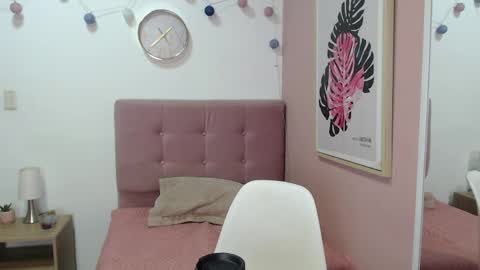 Snapshot of lanna_mills chatting on April 28, 2026, 12:54 pm Lanna online show from April 28, 2026, 12:54 pm