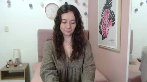 Snapshot of lanna_mills chatting on May 15, 2026, 1:29 pm Lanna online show from May 15, 2026, 1:29 pm