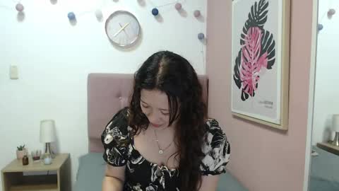 Snapshot of lanna_mills chatting on May 29, 2026, 1:09 pm Lanna online show from May 29, 2026, 1:09 pm