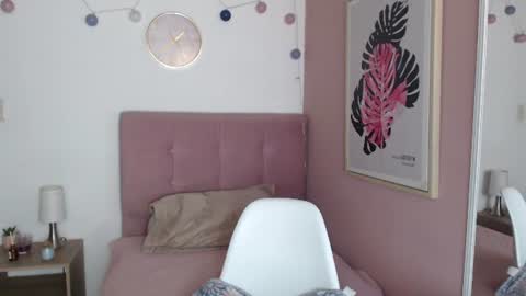 Snapshot of lanna_mills chatting on June 11, 2026, 1:20 pm Lanna online show from June 11, 2026, 1:20 pm