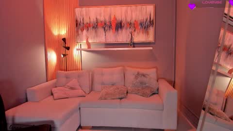 Tiana online show from October 10, 2025, 8:19 pm