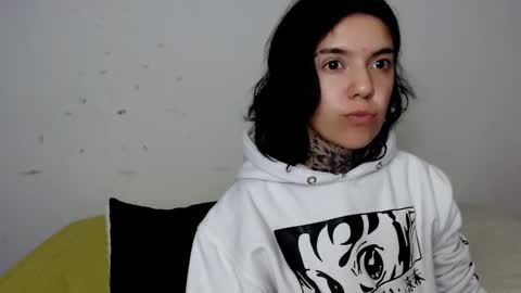 LANNIE   online show from January 25, 2025, 1:54 am