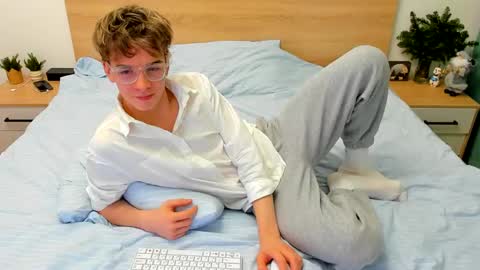 Fandi online show from December 24, 2024, 8:11 am