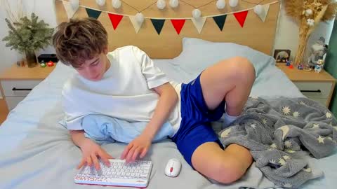 Fandi online show from February 5, 2025, 8:32 am