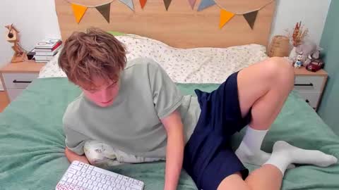 Fandi online show from September 22, 2025, 2:30 pm