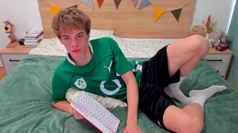 Fandi online show from September 25, 2025, 8:40 am