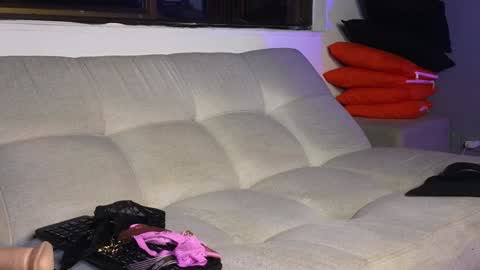 la paisita  online show from December 6, 2024, 10:49 am